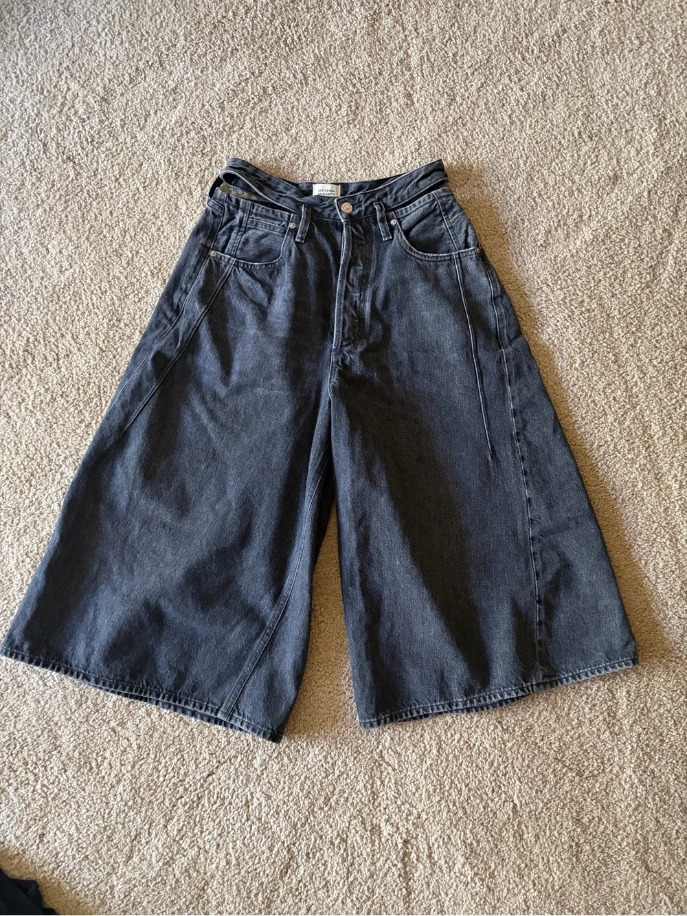Citizens of humanity cutout waist wide leg baggy denim black jean shorts size 27